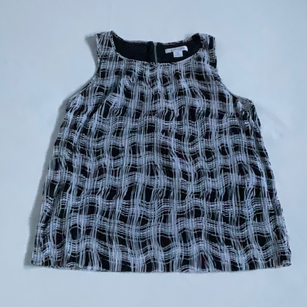 Liz Claiborne Black White Abstract Zipper Back Sleeveless Blouse Tank Top Size M